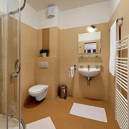 شقة فندقية Melrose 3*